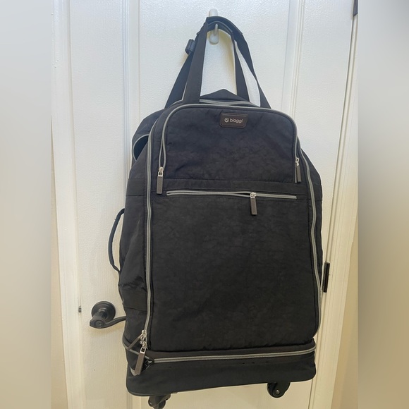 Biaggi 31” foldable spinner travel bag - Picture 1 of 13